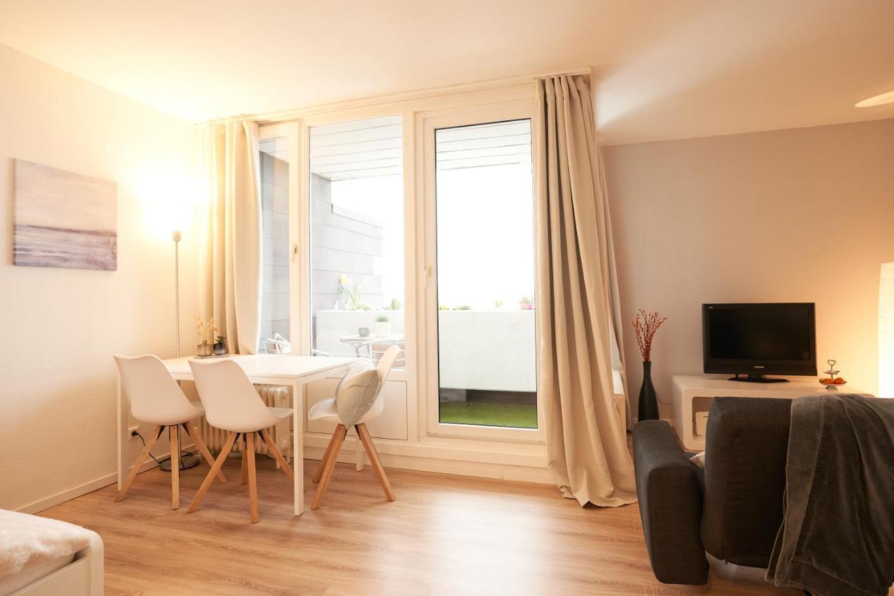 Appartement Gemuetliches Und Helles Mit Balkon, Badewanne, Wlan, Parkplatz Bremen