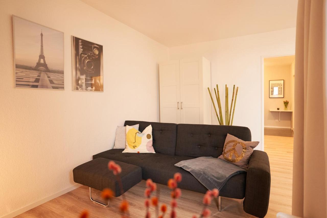 Appartement Gemuetliches Und Helles Mit Balkon, Badewanne, Wlan, Parkplatz Bremen